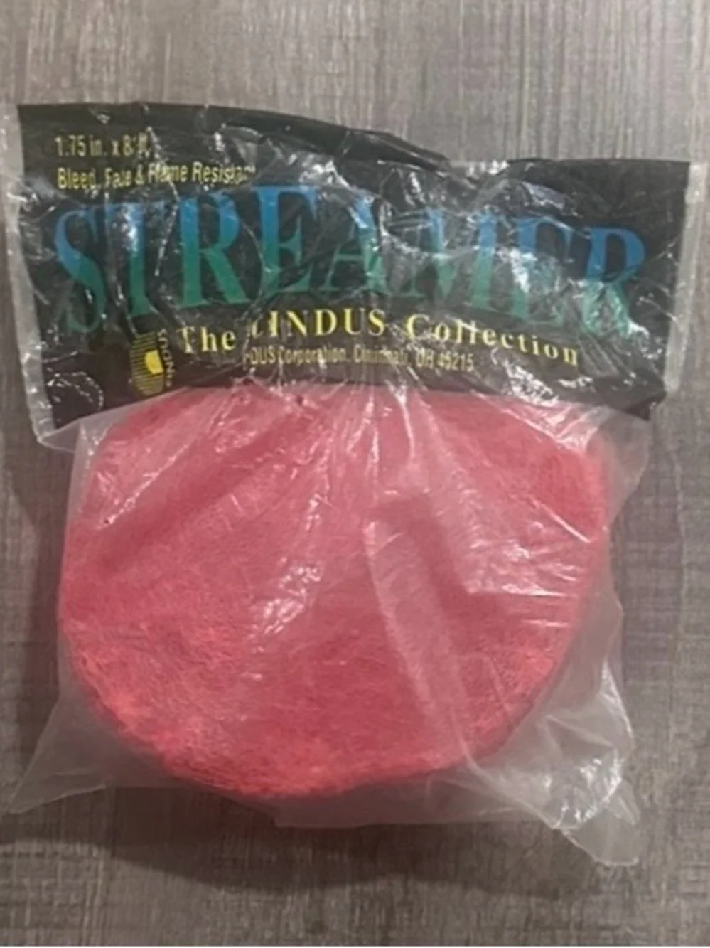 💞 New 81 Ft Flame Red Crepe Paper Party Streamer